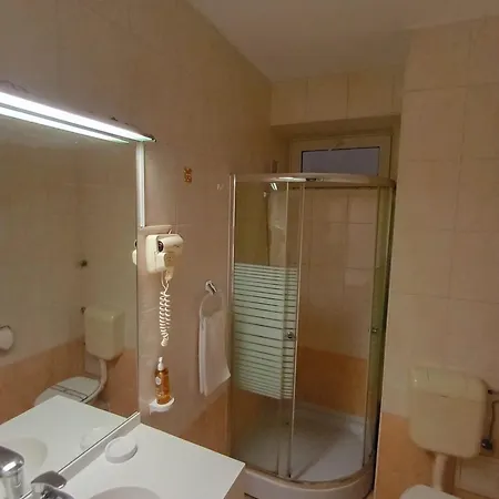 Class Hotel 3*
